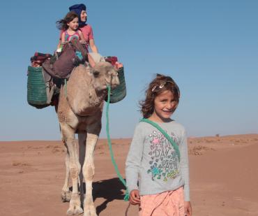 Vacances de Carnaval dans le désert marocain en dromadaire